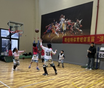 学员训练中