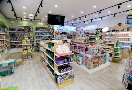 店内全景