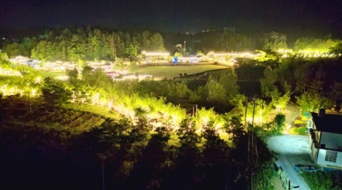 民宿夜景